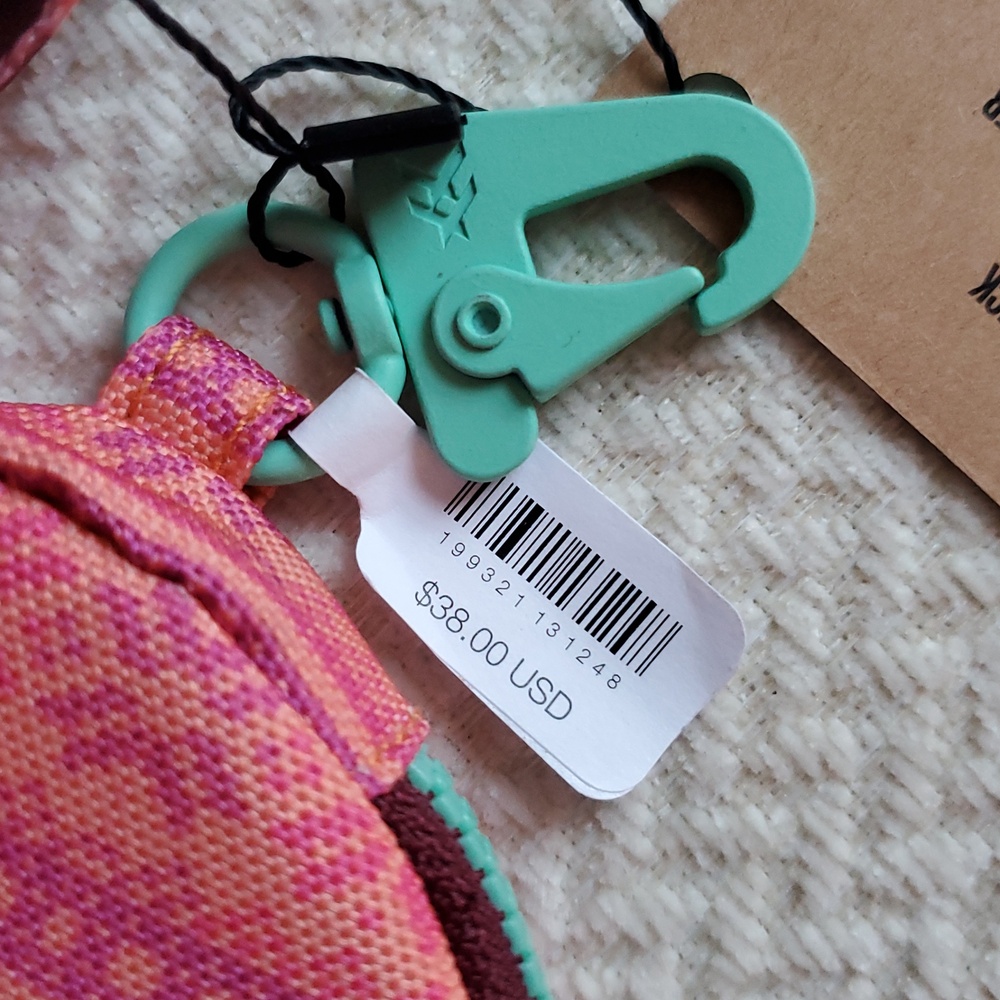 FP Movement X Thread Sidekick Wallet/Peach Flirt - Picture 4 of 10